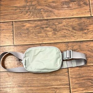 Lululemon Athletica Gray Belt Bag with Adjustable Strap